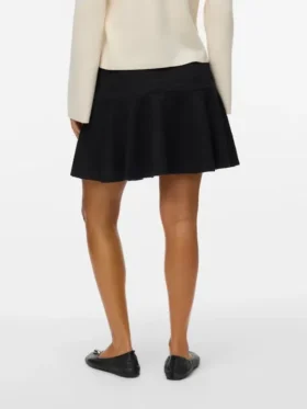 Awjusti kort shorts med høj talje