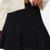 Awjusti kort shorts med høj talje