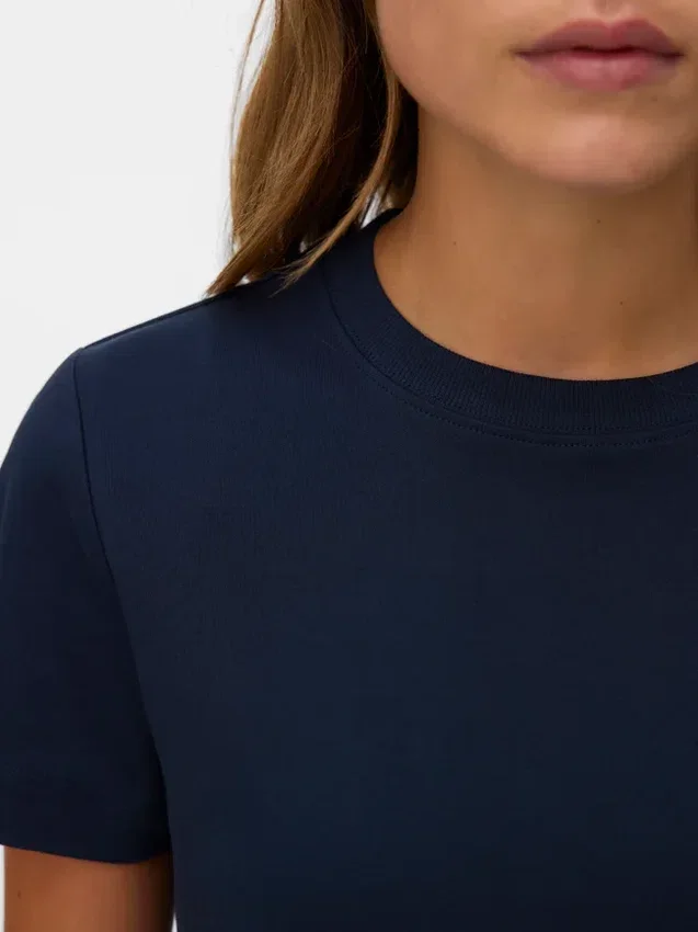 Awnaima T-shirt Awnaima T-shirt