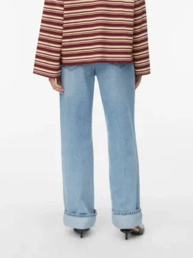 Awrena jeans med mellemhøj talje og bred benvidde
