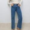 Awrena jeans med mellemhøj talje og bred benvidde