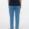 Jeans med almindelig pasform og mellemhøj talje