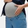 Jeans med almindelig pasform og mellemhøj talje