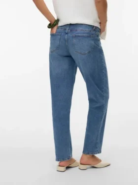 Jeans med mom-fit og mellemhøj talje