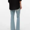 Jeans med udvidet ben