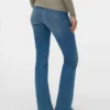 Jeans med udvidet ben