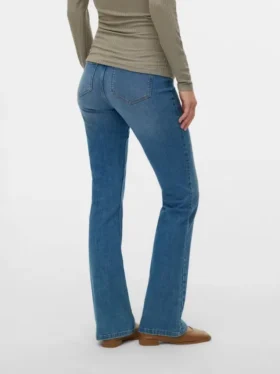 Jeans med udvidet ben