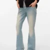 Jeans med udvidet ben