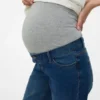 Jeans med udvidet ben og mellemhøj talje