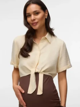 Kort model med skjortekrave