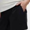 Løst siddende shorts med lav talje