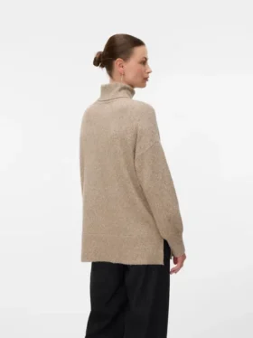 Pullover med rullekrave i regular fit