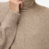 Pullover med rullekrave i regular fit