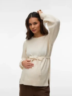 Pullover med rund hals og almindelig pasform