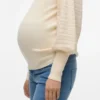 Pullover med rund hals og almindelig pasform