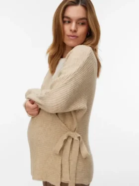 Pullover med V-hals i regular fit