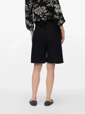 Shorts med almindelig pasform og høj talje