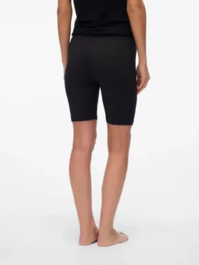 Shorts med tætsiddende pasform