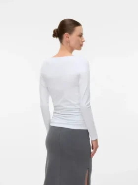 Slim fit-top med U-udskæring