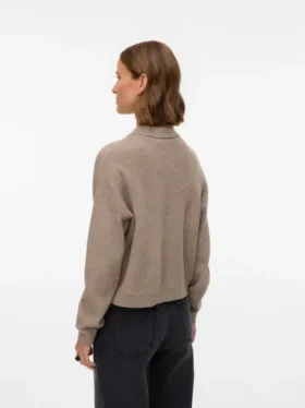 Spændende strikket pullover