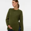 Strikbluse med rund hals og normal pasform