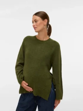 Strikbluse med rund hals og normal pasform