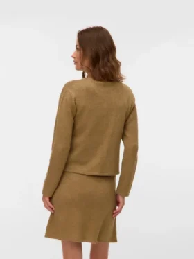 Strikket cardigan med rund hals og almindelig pasform