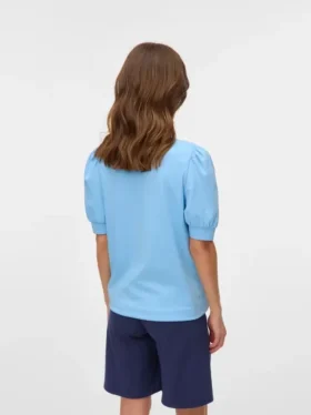 T-shirt med almindelig pasform, rund hals og ballonærmer