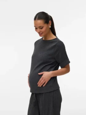 T-shirt med bådudskæring i regular fit