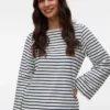 T-shirt med bådudskæring i regular fit