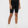 Tætsiddende shorts