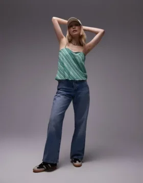 Topshop jeans med mellemhøj talje og løs pasform