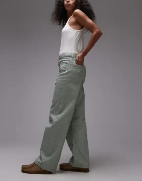 Topshop jeans med mellemhøj talje og løs pasform