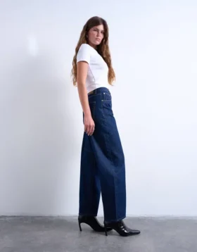 Tsbente jeans med mellemhøj talje og almindelig pasform