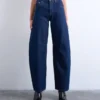 Tsbente jeans med mellemhøj talje og almindelig pasform