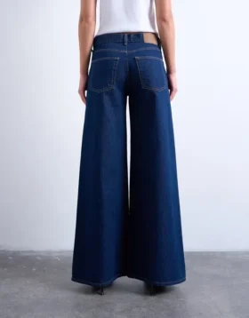 Tsclara-jeans med mellemhøj talje og bred benvidde