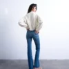 Tsjamie jeans med høj talje og udvidet ben