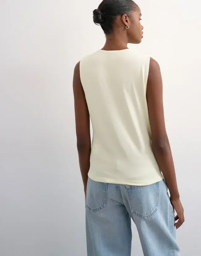 Tsjanna-top Tsjanna-top