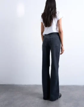 Tsmarie jeans med mellemhøj talje og udvidet ben