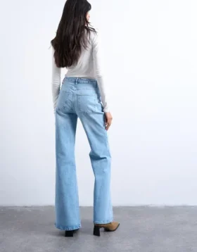 Tsmarie jeans med mellemhøj talje og udvidet ben