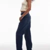 Tsyvonne High Rise Straight Fit-Jeans
