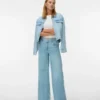Vmannet jeans med mellemhøj talje og bred benvidde