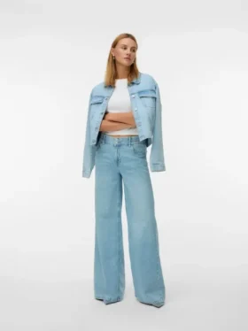 Vmannet jeans med mellemhøj talje og bred benvidde