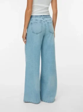 Vmannet jeans med mellemhøj talje og bred benvidde