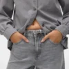 Vmannet jeans med mellemhøj talje og bred benvidde