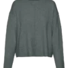 Vmesti strikket pullover Vmesti strikket pullover