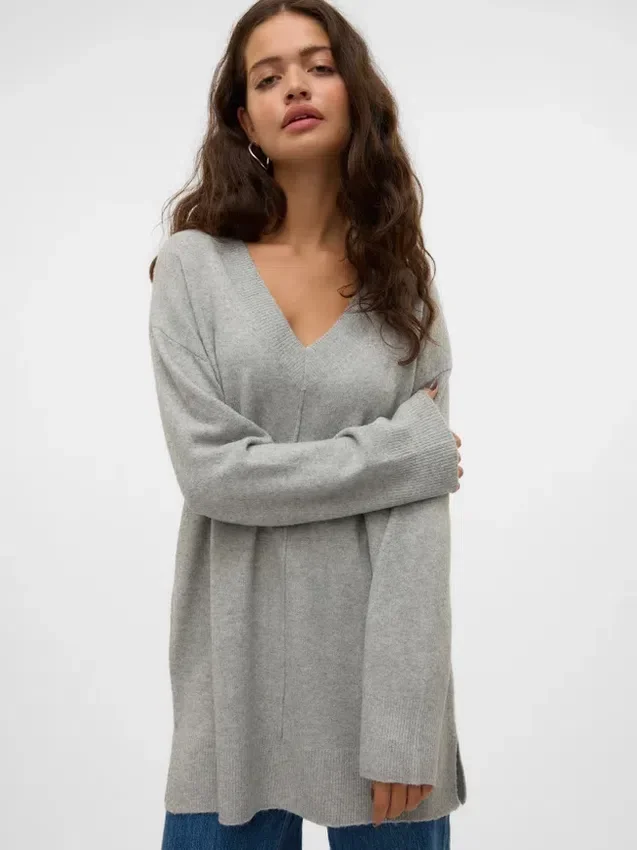 Vmesti strikket pullover Vmesti strikket pullover