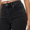 Vmflash-jeans med mellemhøj talje og udvidet ben