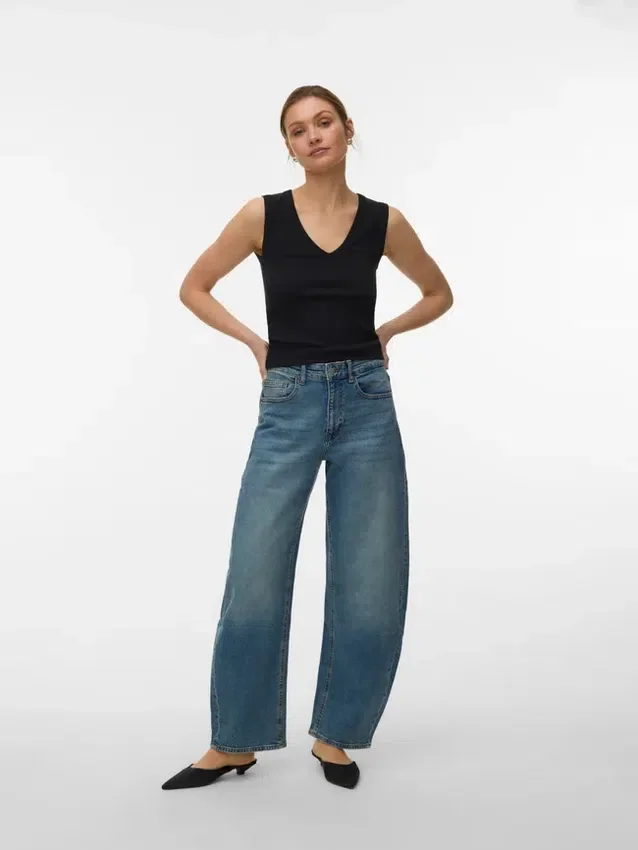 Vmjuno Mid Rise Barrel Fit Jeans Vmjuno Mid Rise Barrel Fit Jeans
