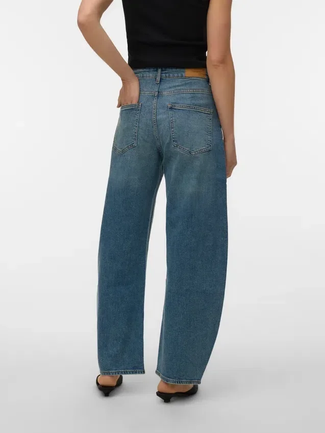 Vmjuno Mid Rise Barrel Fit Jeans Vmjuno Mid Rise Barrel Fit Jeans